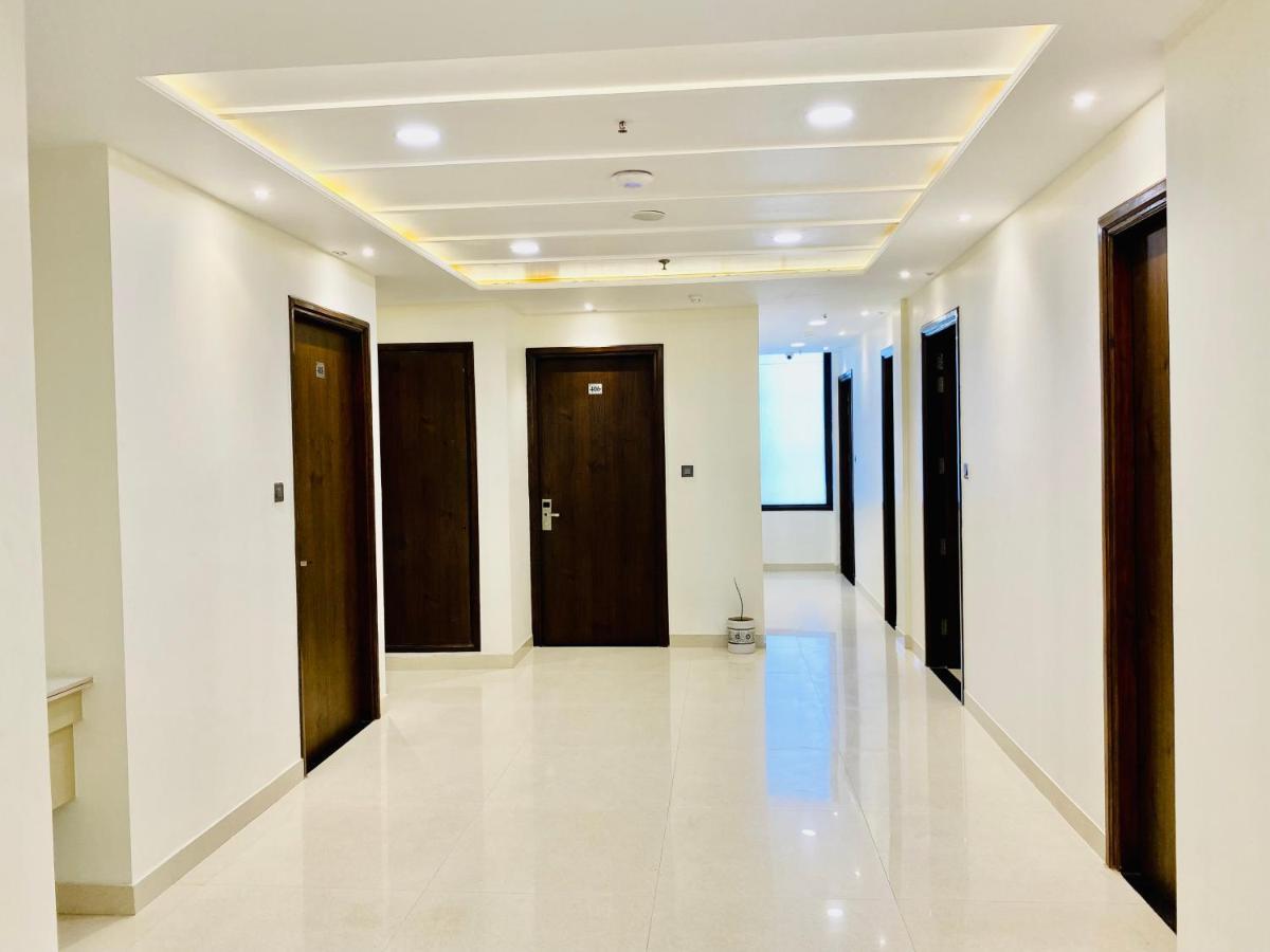 אמריצר Hotel White House By An Hotels - Walking Distance From Golden Temple מראה חיצוני תמונה